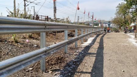 Vande Bharat Express cattle collisions, Mumbai-Gandhinagar Vande Bharat, W-beam fencing Indian Railways,