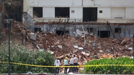 Daryaganj, Daryaganj building collapse, delhi building collapse, workers killed in building collapse, delhi news, India news, Indian express, current affairs