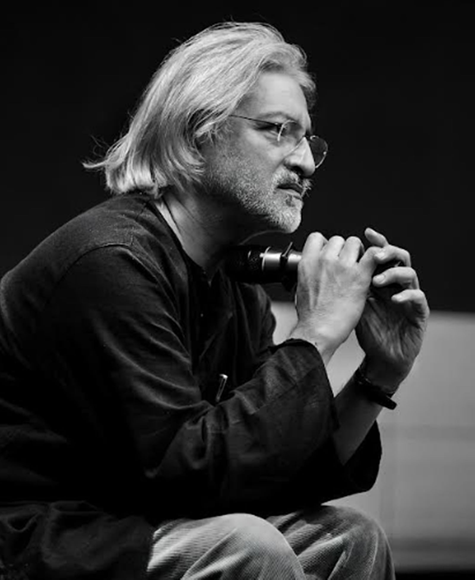 A portrait of Anand Patwardhan