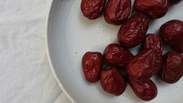 dates, food