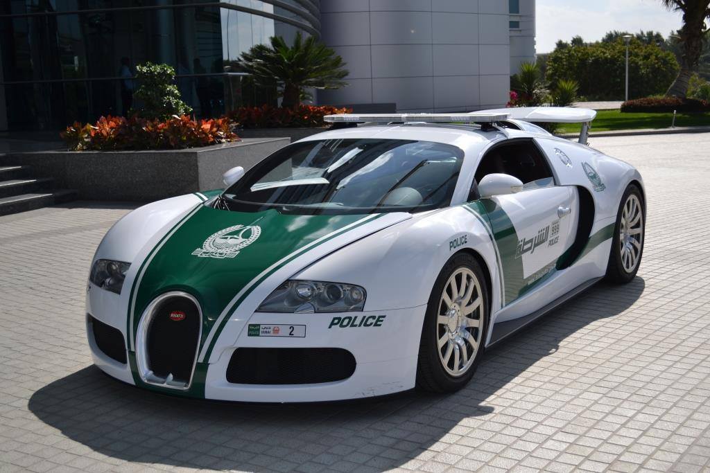 Dubai Police Impounds Cars, Fines Drivers for Dangerous Stunts