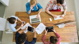 While the job market remains strong overall, entry-level positions in AI-exposed industries are shrinking. (Image: FreePik)