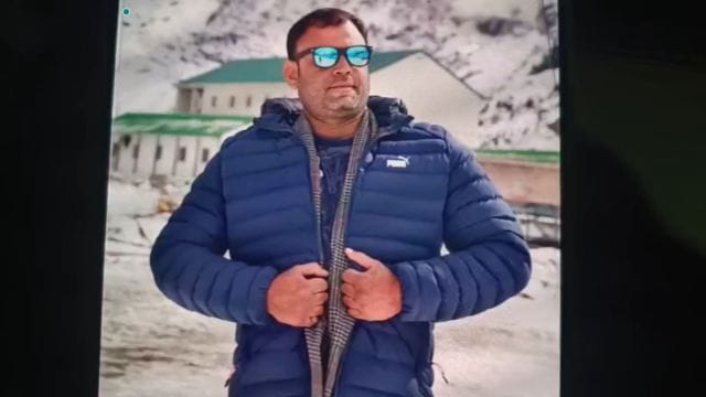 The victim, identified as Asif Qureshi, lived in a ground-floor house on Church Lane, Bhogal, Jangpura