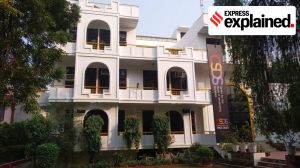 What is CSDS, the eminent research centre that is now under scrutiny of the central government?