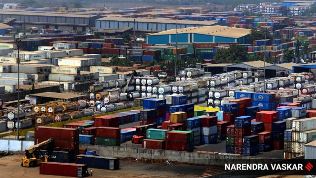 India suspends all postal services to the US