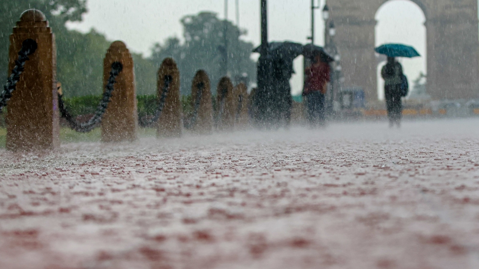 Heavy Rain and Thunderstorms Lash Delhi-NCR; Yellow Alert Sounded