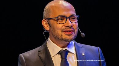 Demis Hassabis explained that AI's intelligent support could soon become a way of how doctors work, and in some cases, even take over certain diagnostic work (Image source: Wikimedia Commons)