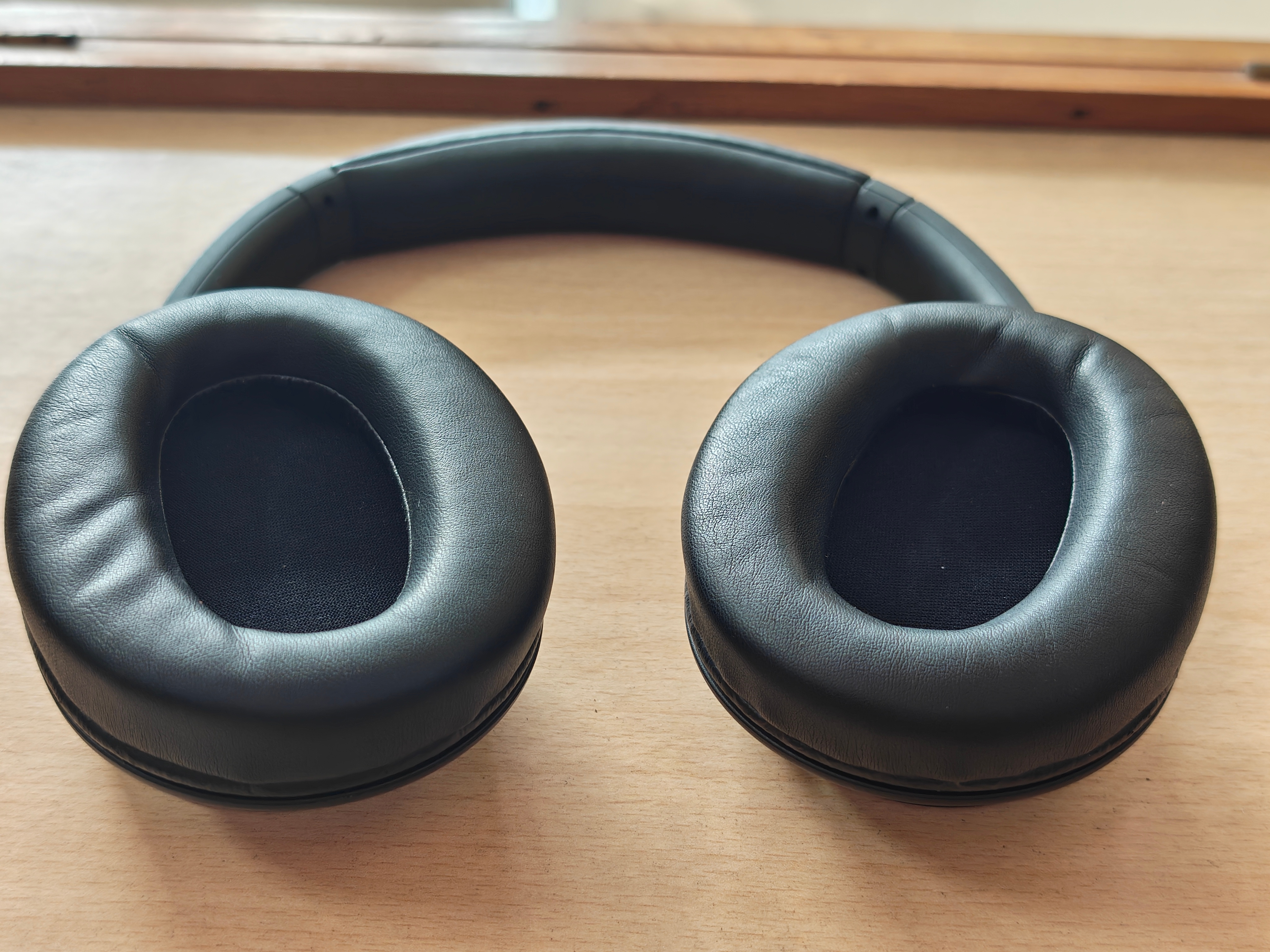Sony WH-CH720 headphones