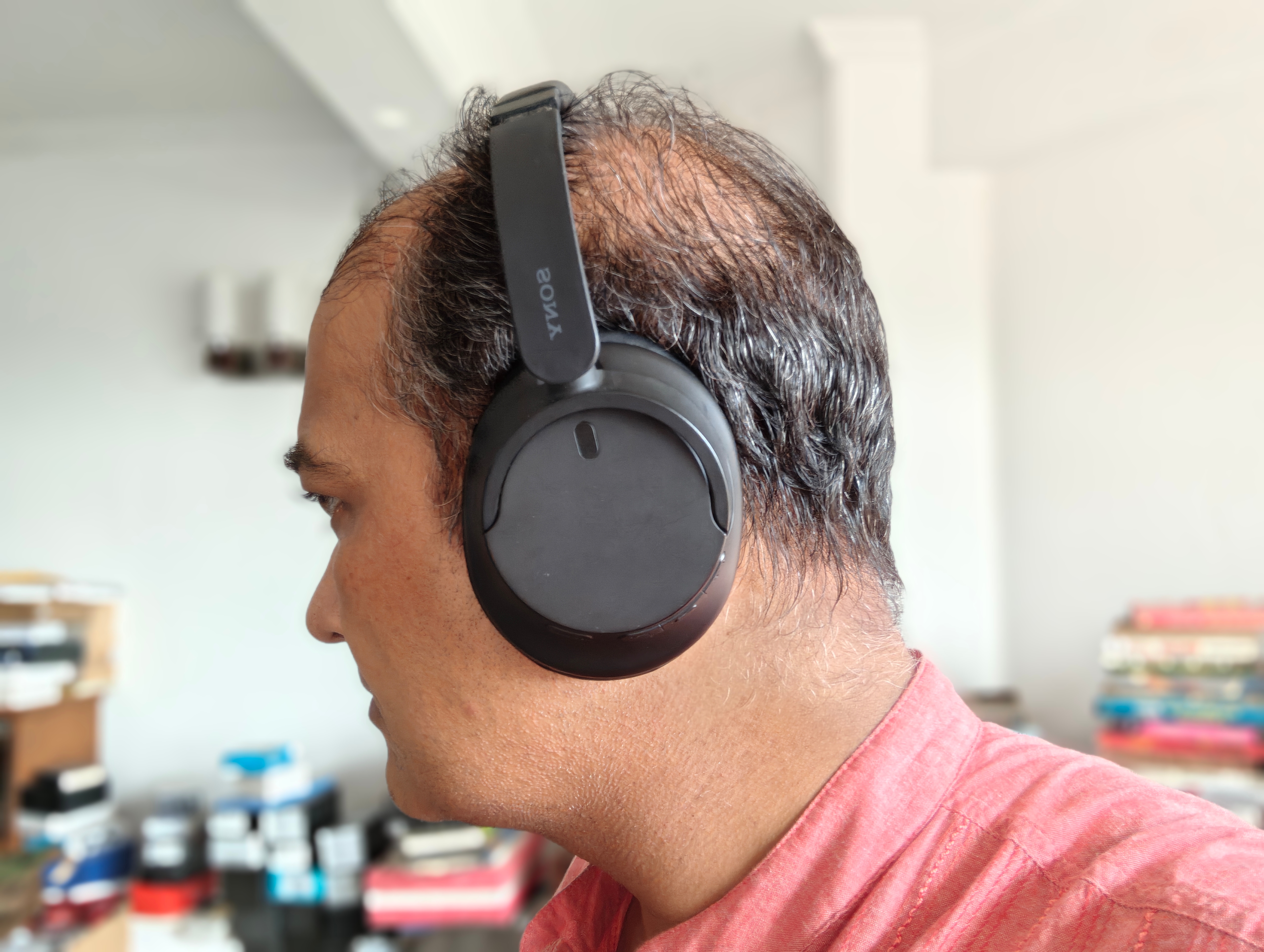 Sony WH-CH720 headphones