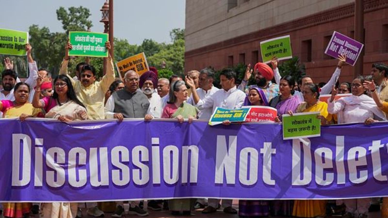 ‘Vote theft’: Unease in BJD ranks as party protests, but at a distance from INDIA