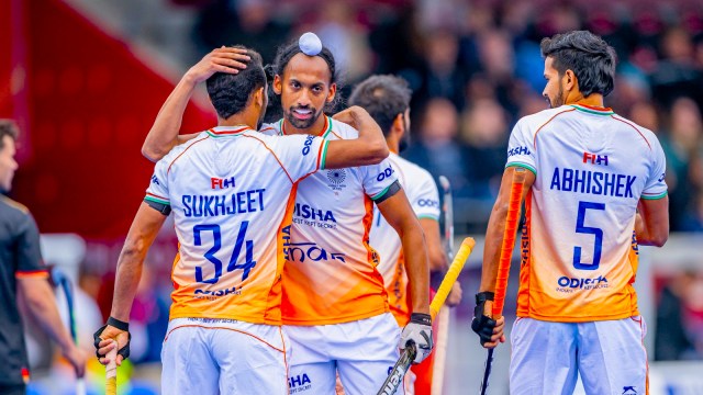  Hockey India)
