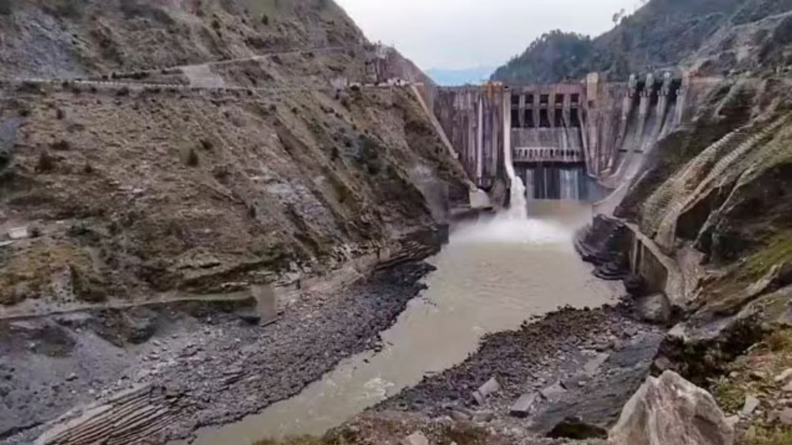 India warns Pakistan of Tawi flood as humanitarian gesture