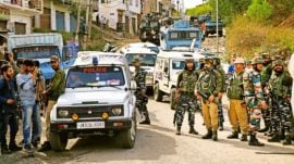 Kashmir Dozens of militants' houses raided in coordinated operation in Kashmir ahead of Independence Day