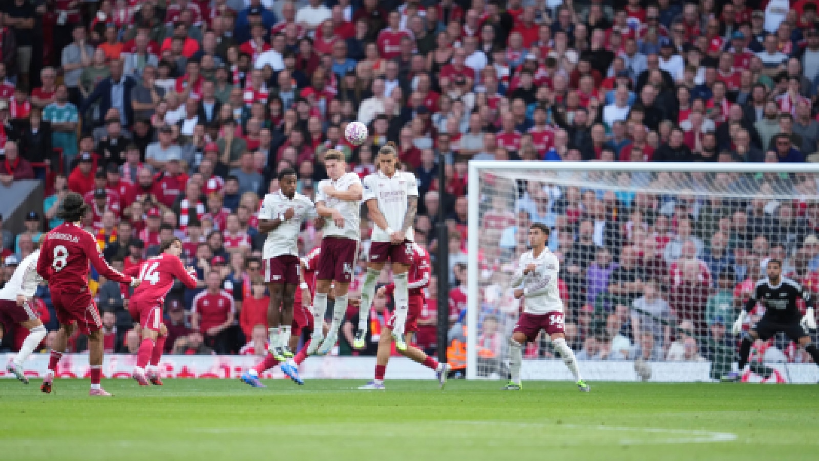 Dominik Szoboszlai stunner secures Liverpool win over Arsenal as Manchester City collapses to another loss
