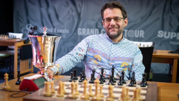 Levon Aronian after winning the Saint Louis Rapid and Blitz 2025. (Lennart Ootes via Saint Louis Chess)