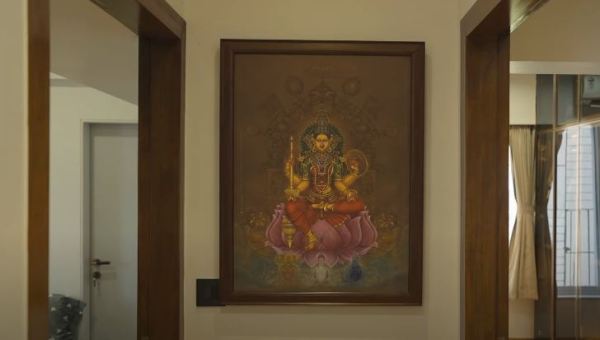 Painting of Goddess Mahalakshmi. (Photo: Pinkvilla)