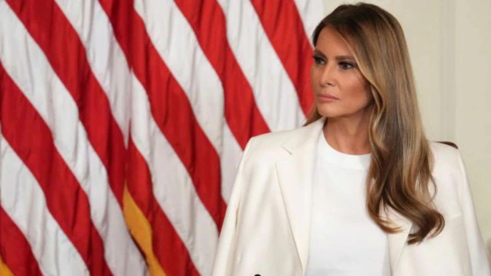 Here's what was in the letter Melania Trump sent to Putin