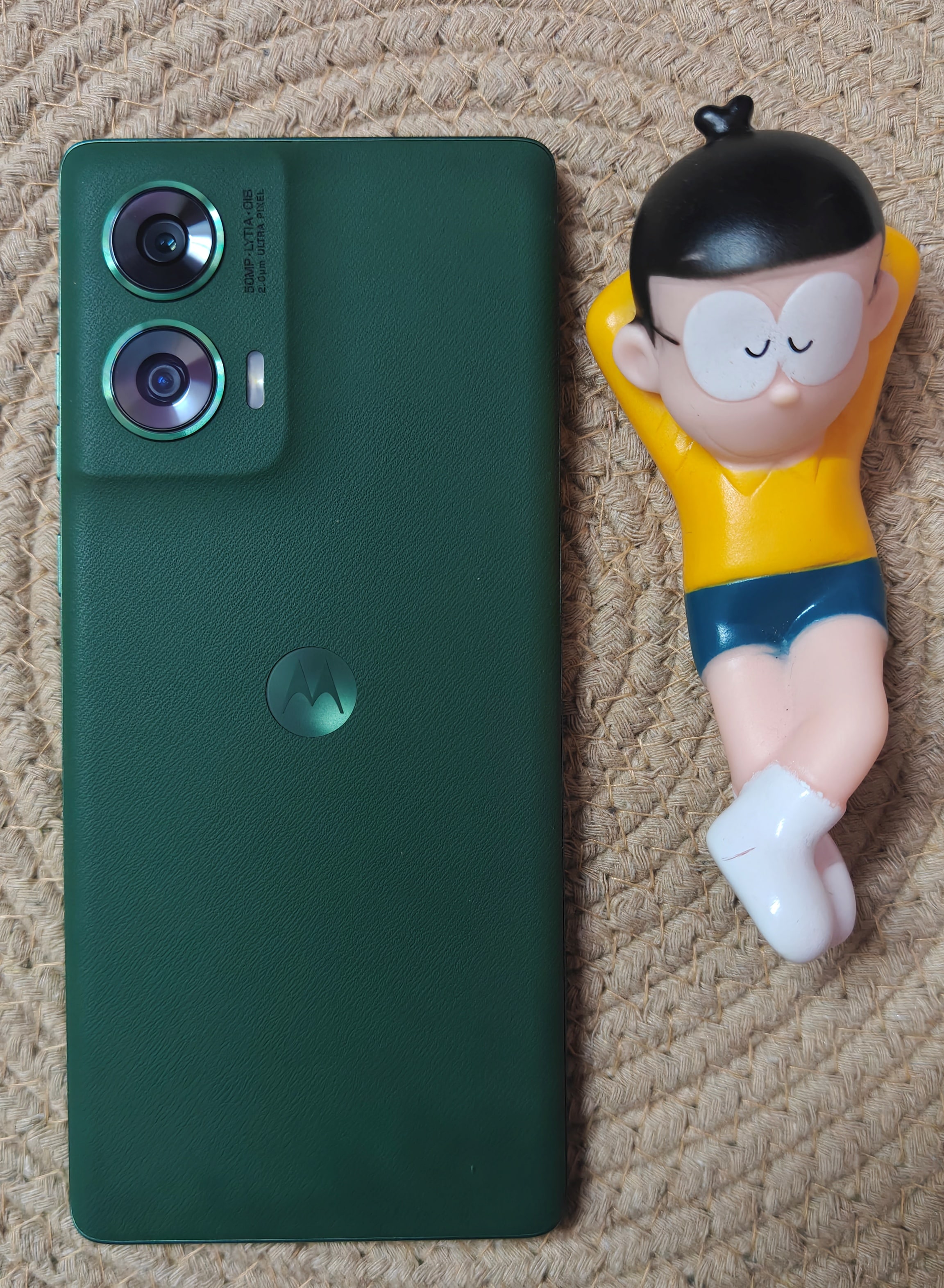 This is one of the most balanced phones you can buy under Rs 20,000.