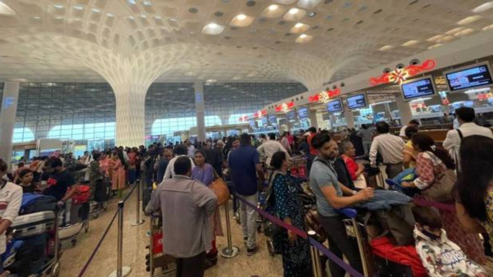 Mumbai Airport Flight Operations Hit by Data Network Outage