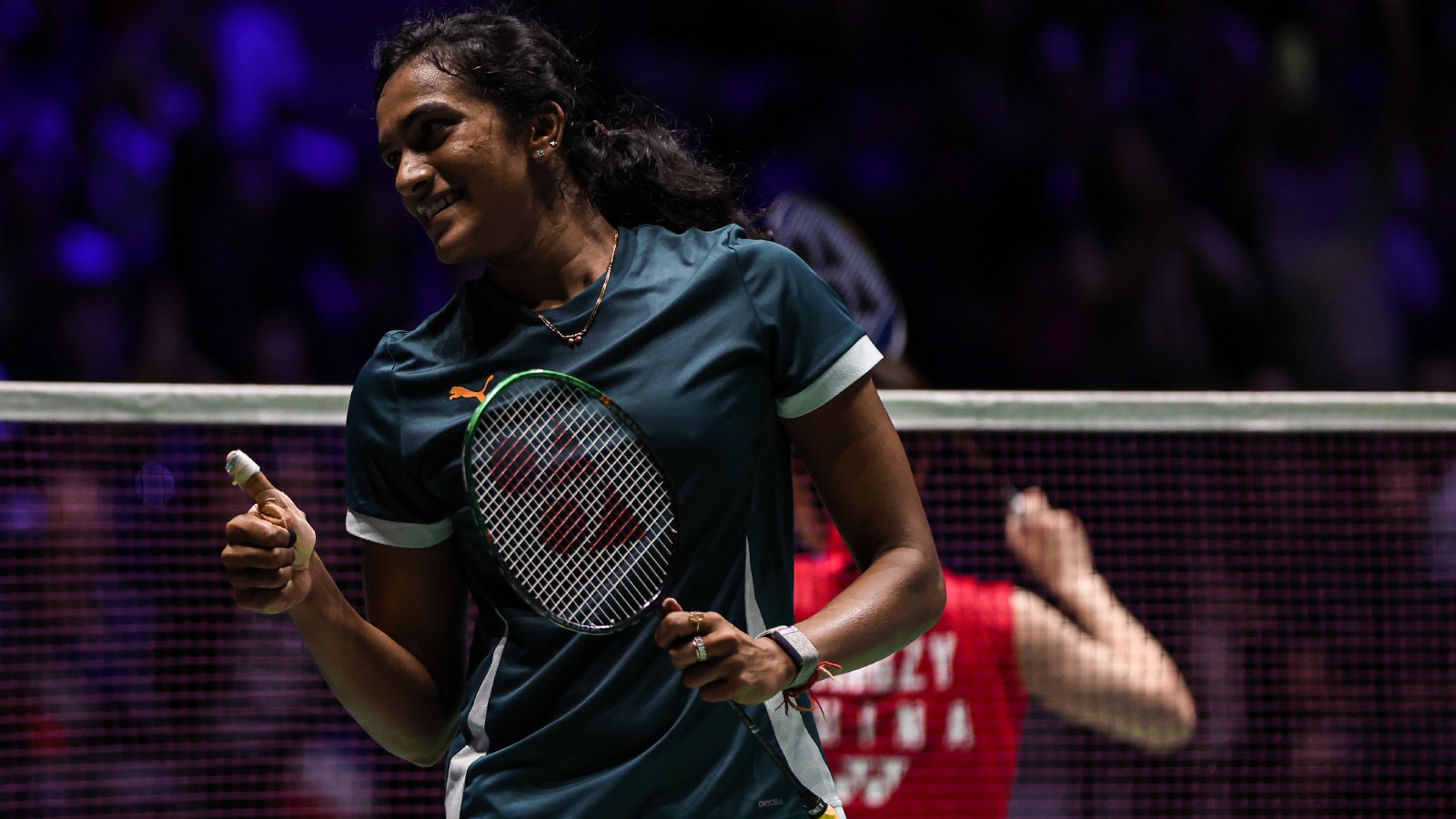 PV Sindhu celebrates her Round of 16 victory over World No.2 Wang Zhi Yi at BWF World Championships 2025. (PHOTO: BWF / Badminton Photo)