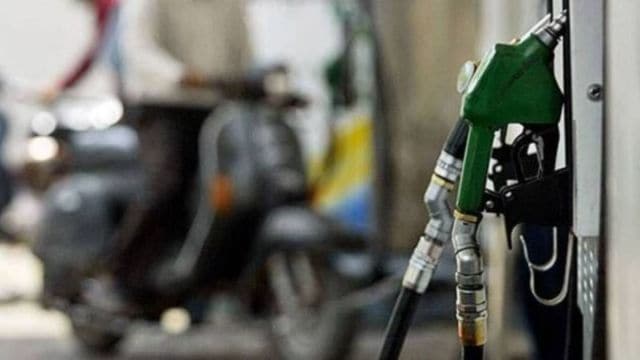 As car owners flag concerns on ethanol-blended petrol’s impact on older engines, Govt says fears ‘largely unfounded’
