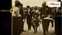 King Sisowath greeting French officials in 1911 (Source: Wikipedia)
