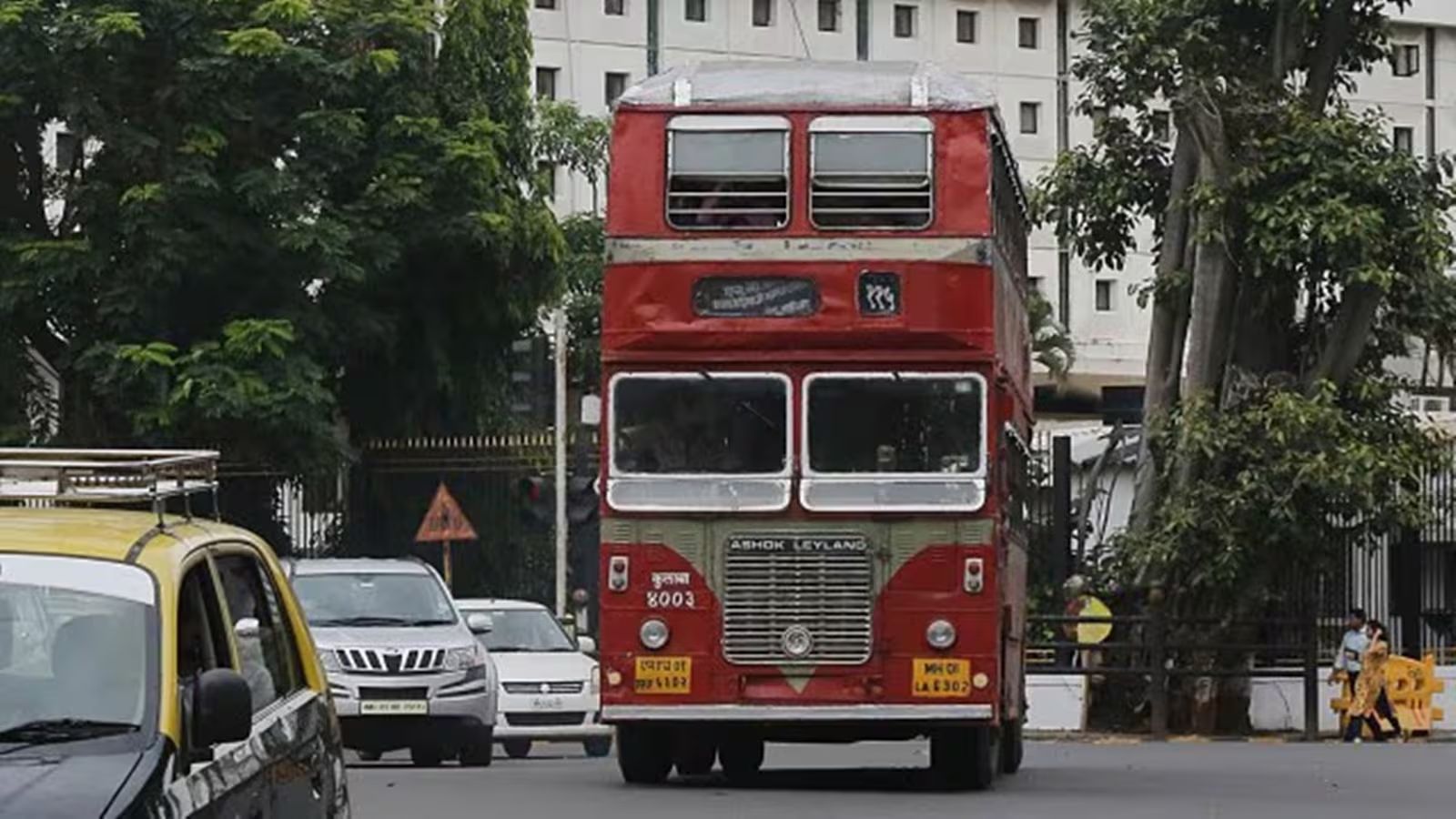 75-Year-Old Woman Dies After Being Hit by BEST Bus in Mumbai