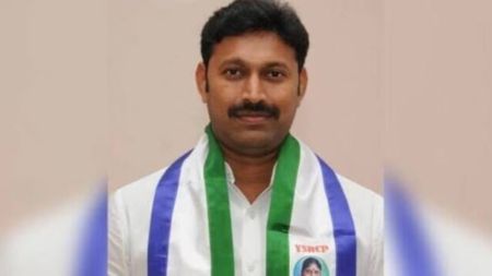 YSRCP MP YS Avinash Reddy