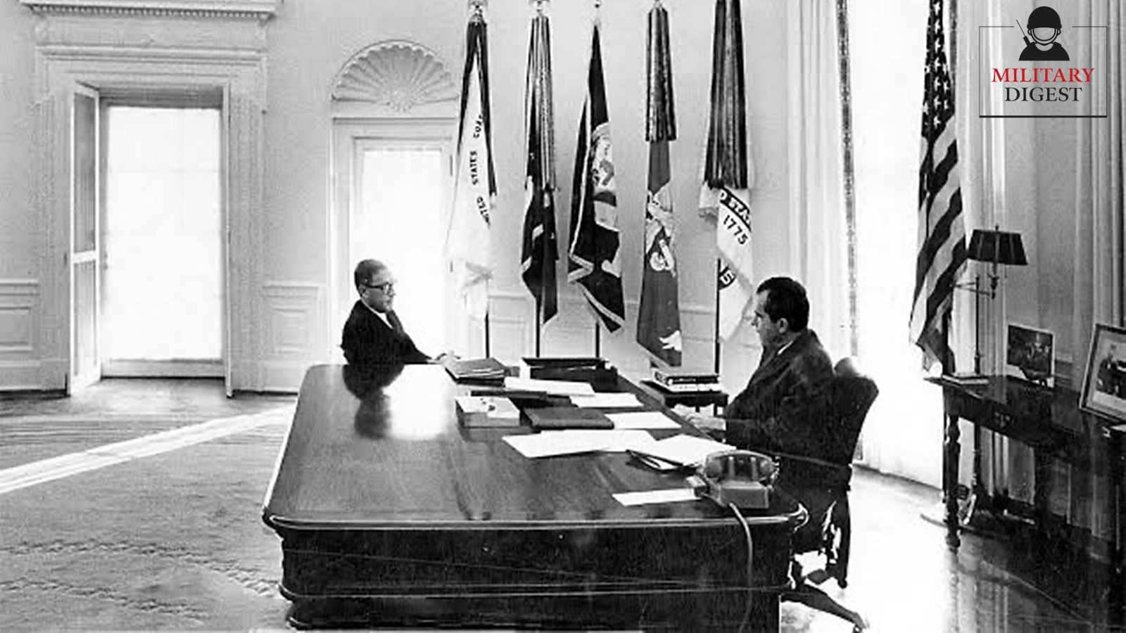 President Richard Nixon and Henry Kissinger in the Oval Office. (Photo: US National Security Archives)