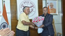 SP Goyal, a Yogi confidant, takes charge as Chief Secy