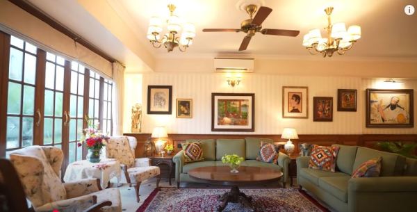 Sitting area
