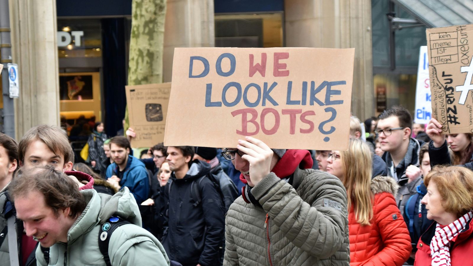 Perplexity has pointed out that traditional bots differ from AI assistants or agents who also operate on the open web.