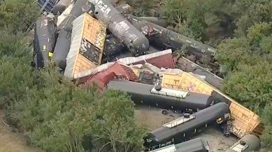train derailment texas