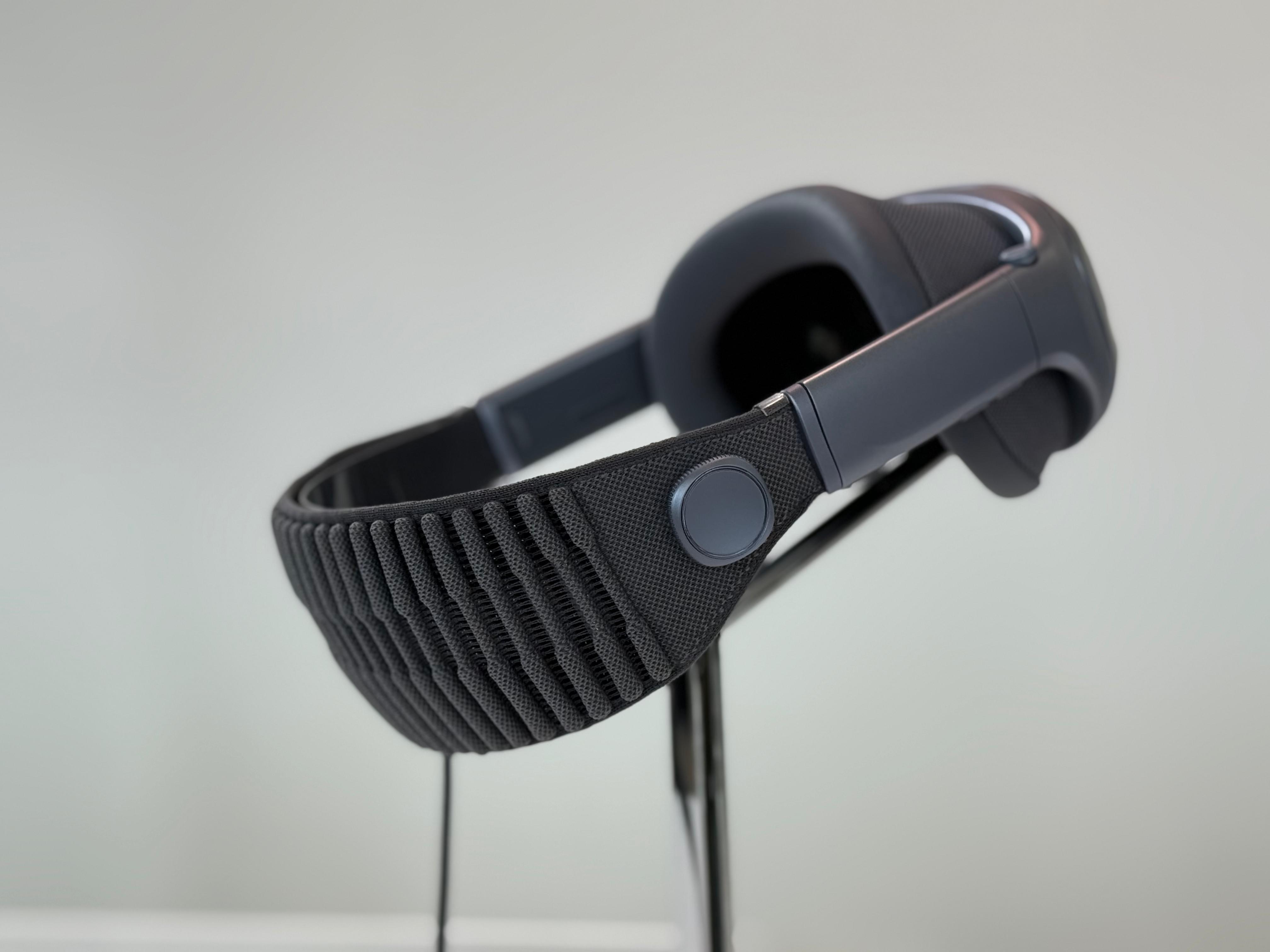 The device offers four sizes of light seals and eight foam padding options, ensuring comfort during extended wear. (Express Image)
