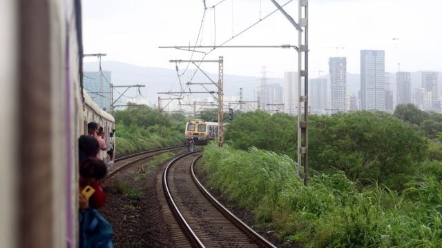Thane, Palghar, Raigad, Naigaon, Navi Mumbai, Dombivli, Pune, Ratnagiri rains, waterlogging, Weather forecast latest news update Thane, Palghar, Raigad, Naigaon, Navi Mumbai, Dombivli, Pune, Ratnagiri rains, waterlogging, Weather forecast latest news update