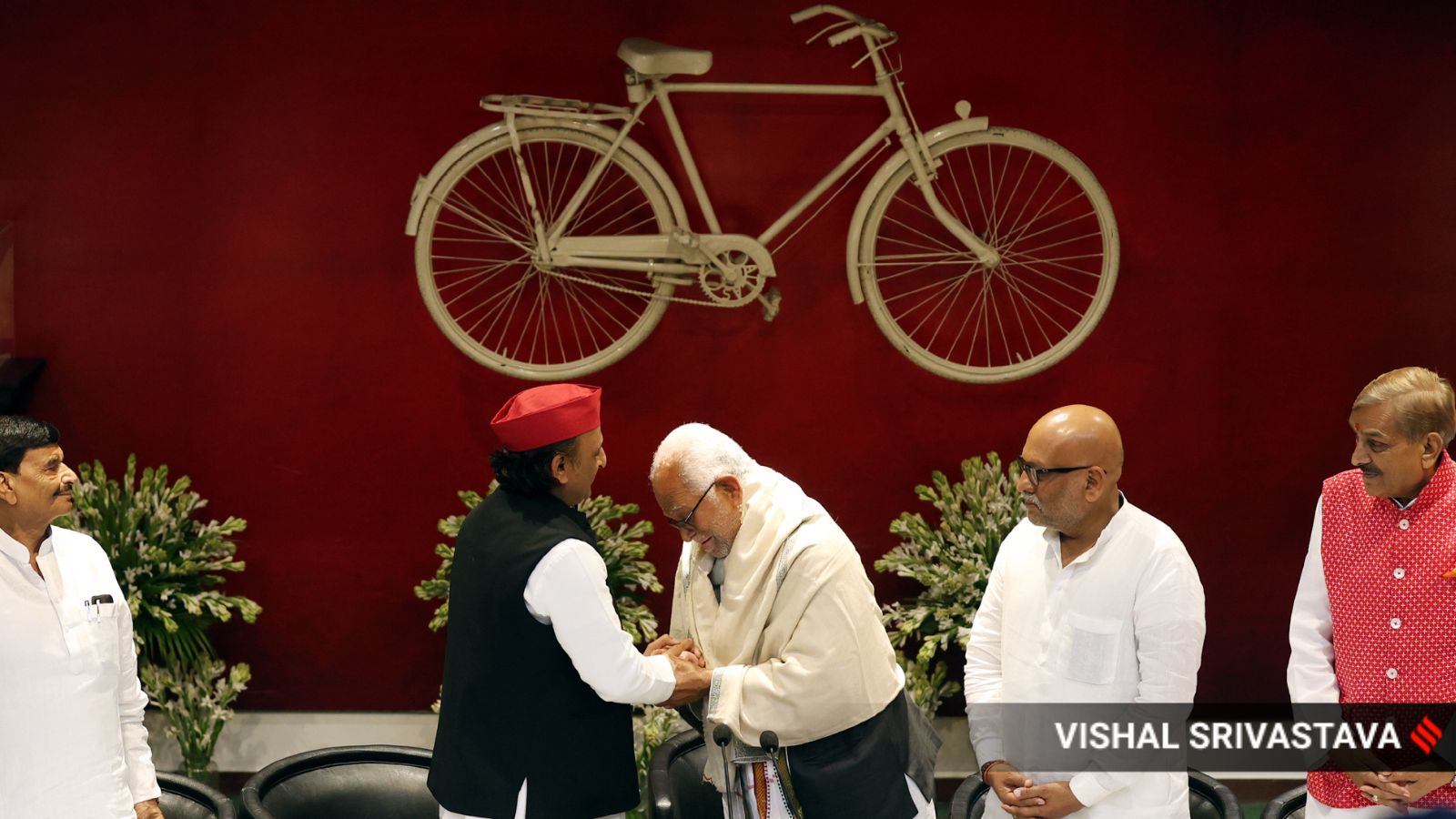 Opposition V-P pick Sudershan Reddy arrives in Lucknow, to meet Congress and SP leaders