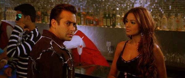 Salman Khan and Bipasha Basu in No Entry.