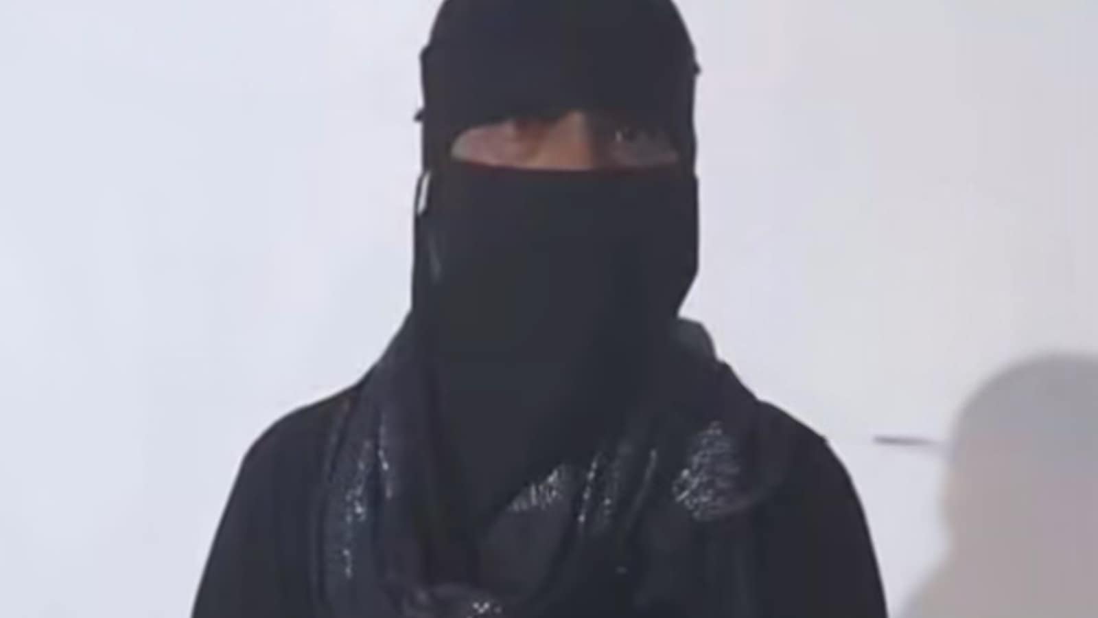Man wearing burqa gatecrashes Janmashtami event with Governor in attendance, arrested by Ranchi police