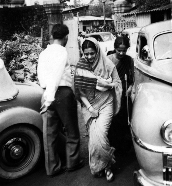 Nalini Jaywant at the muhurat shot of film Shaheb. Express archive photo on 22.08.1952