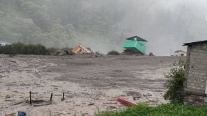 Visuals showed a massive debris slide, encroaching into the town, taking with it structures. More than 20 hotels and homestays run out of the area. (Express)