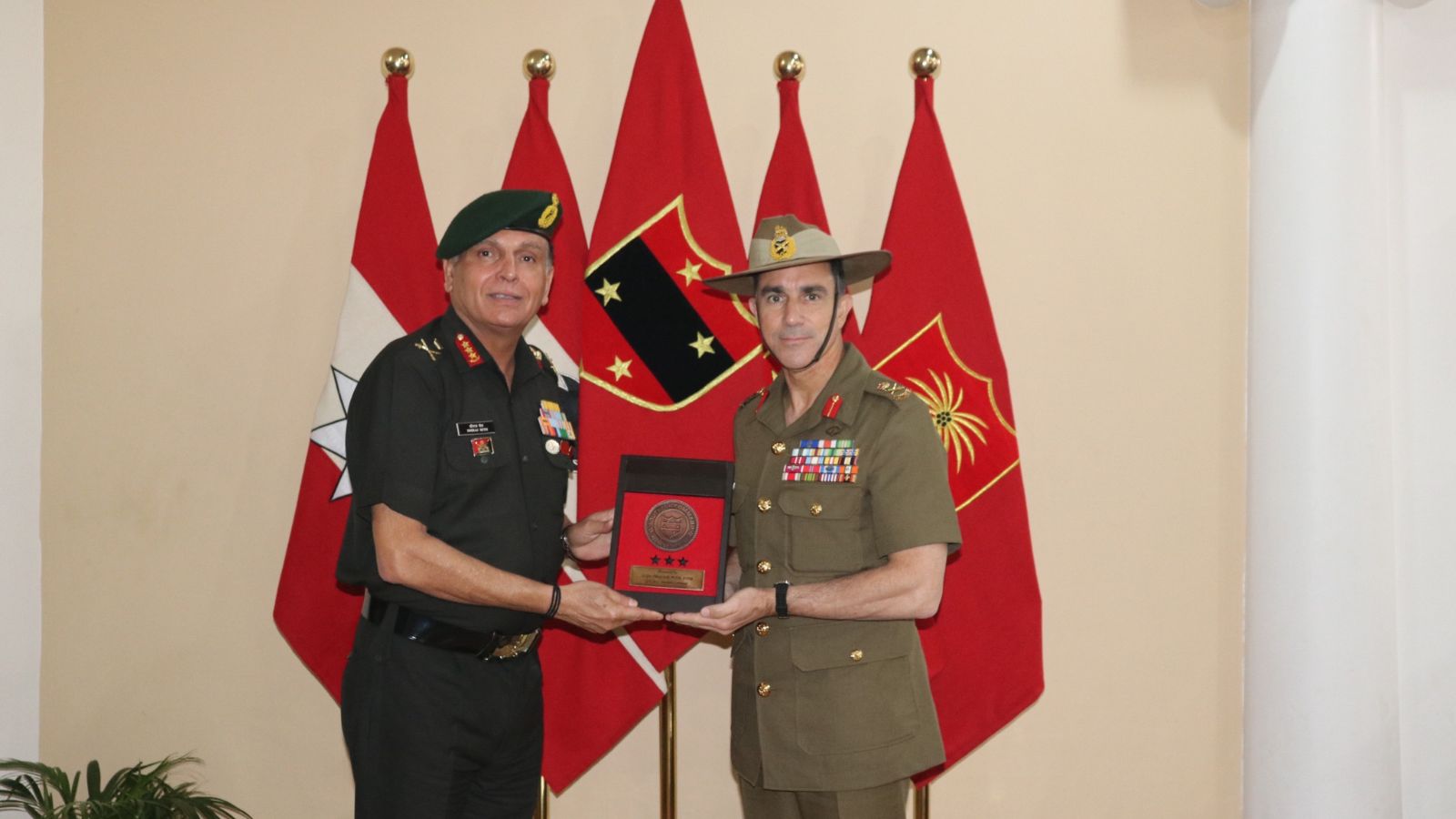 Australian and Indian Army Chiefs Discuss Defense Cooperation
