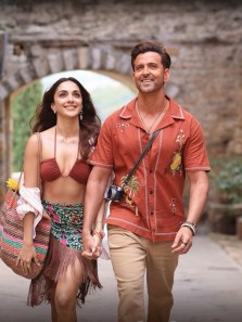 ‘Breathtaking’: New mom Kiara Advani’s BTS photo dump from War 2 song Aavan Jaavan