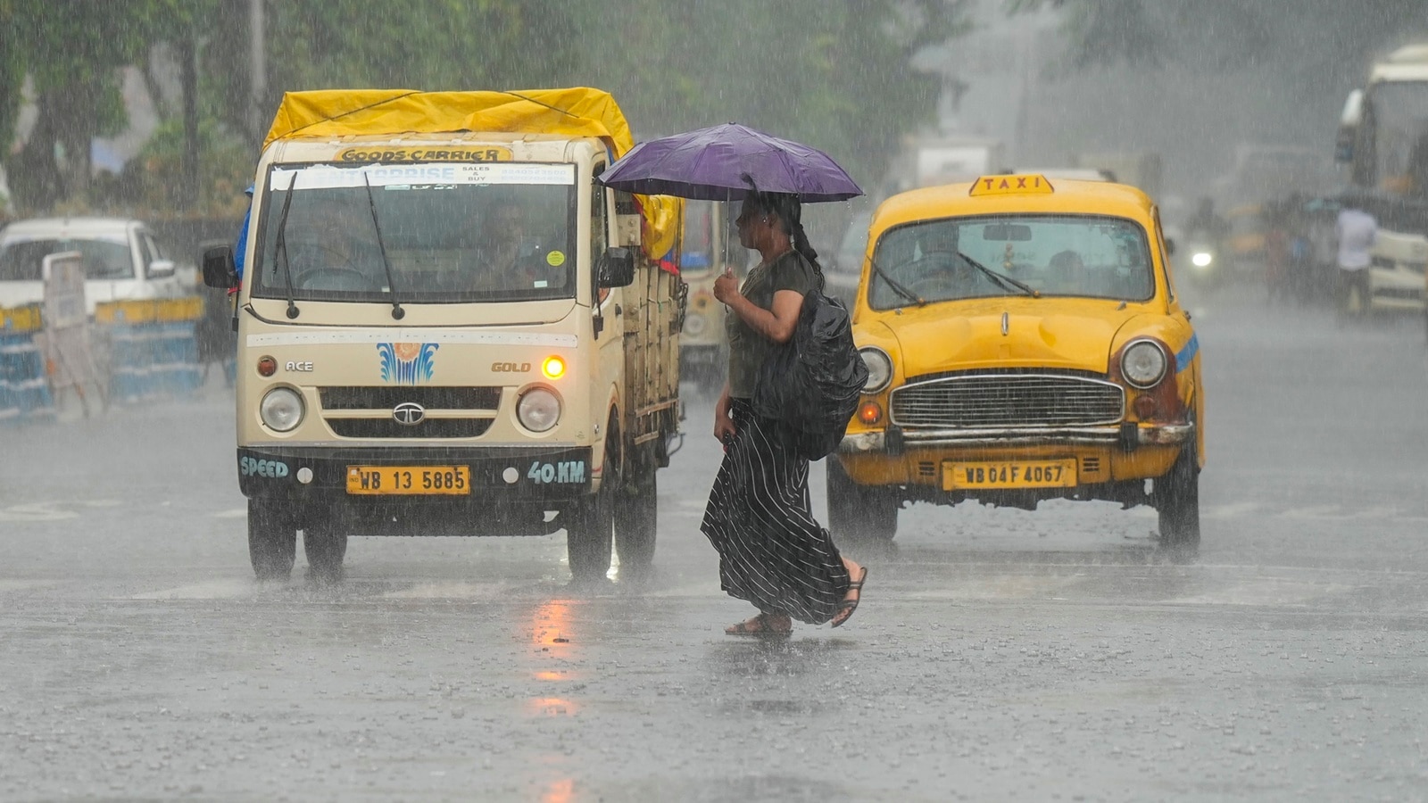 Kolkata and other South Bengal districts to see week-long wet spell, thundershowers expected: IMD | Kolkata News - The Indian Express