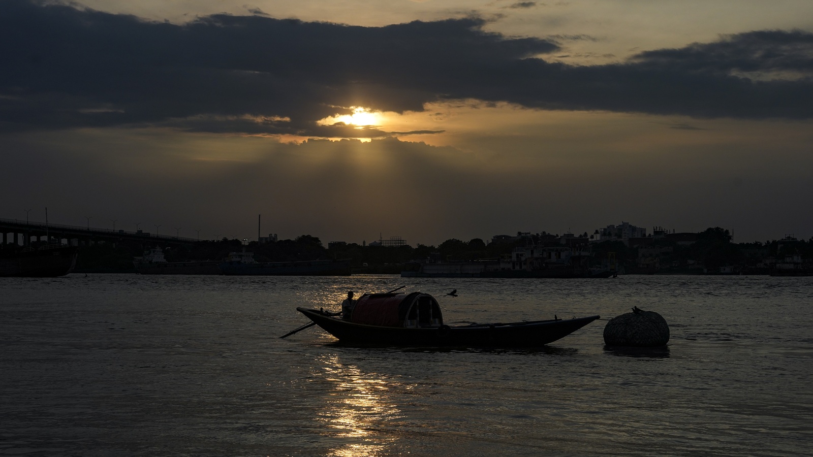 IMD: South Bengal on Yellow Alert; North Bengal Faces Heavy Rainfall