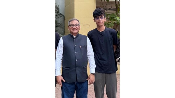 Sparsh with Sundararaman Ramamurthy, the CEO of BSE, taken during one of the fests. 