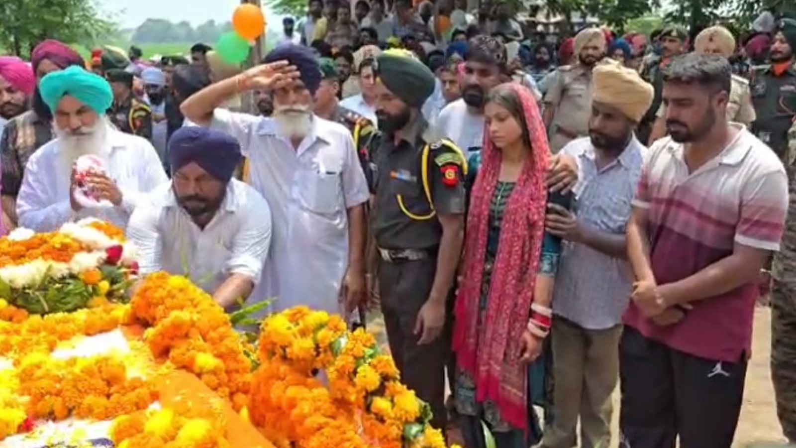 Red choora still on her wrists, wife bids adieu to Ludhiana soldier; cremated with full military honours