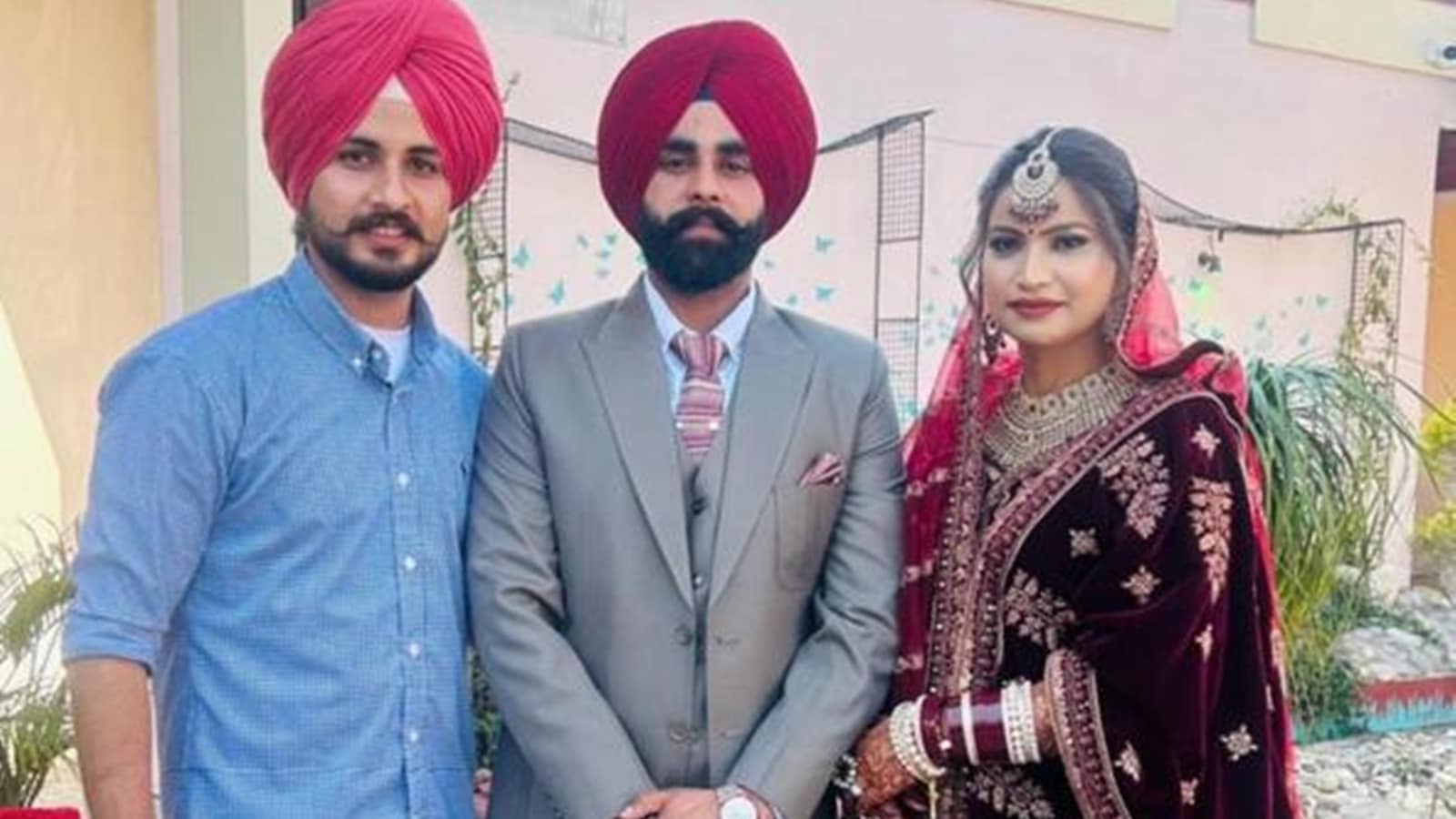 Red choora still on her wrists, wife bids adieu to Ludhiana soldier; cremated with full military honours