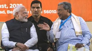 PM Modi with Siddaramaiah