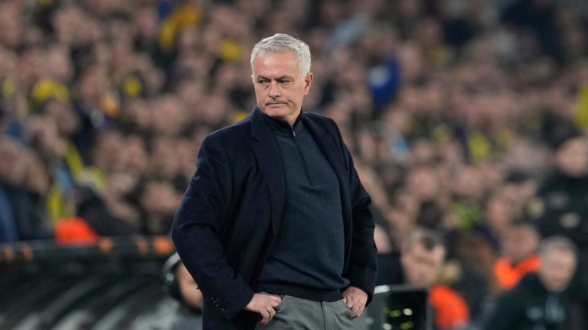 Jose Mourinho - Top 10 managers with most trophies in football history