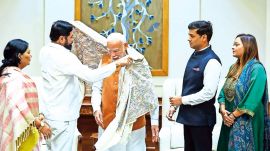 Shinde meets Modi, Shinde targets Uddhav on INDIA bloc, Shinde targets Uddhav, Eknath Shinde, Narendra Modi, Amit Shah, Uddhav Thackeray, Indian express news, current affairs